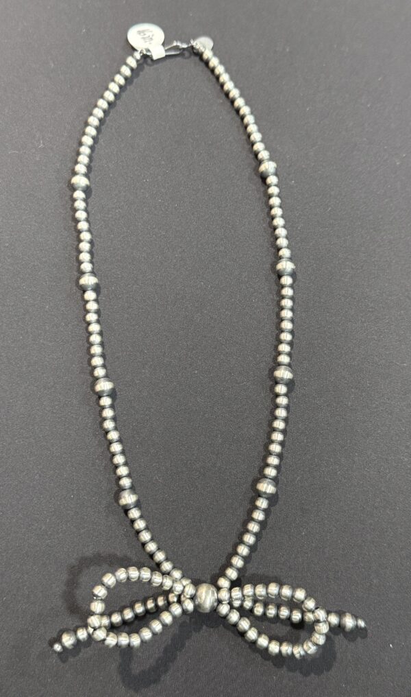 NAVAJO PEARL BOW NECKLACE 